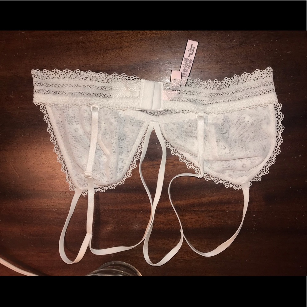 White bralett - Picture 2 of 2